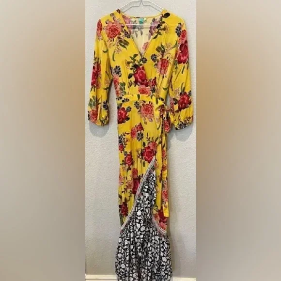 FARM rio yellow maxi wrap dress. Size medium - Picture 7 of 10